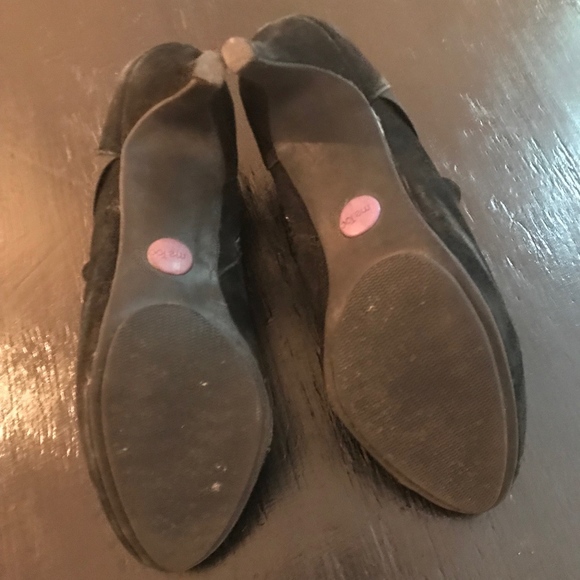 Black Suede Heels - Picture 7 of 7